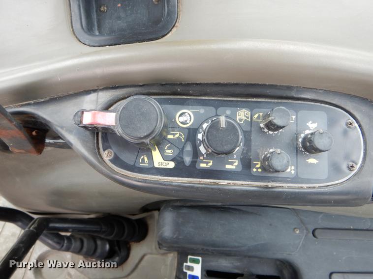 image for item DE8279 2003 Case IH JX90U MFWD tractor