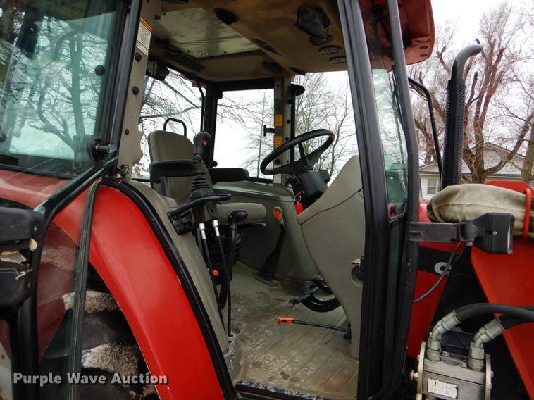 image for item DE8279 2003 Case IH JX90U MFWD tractor