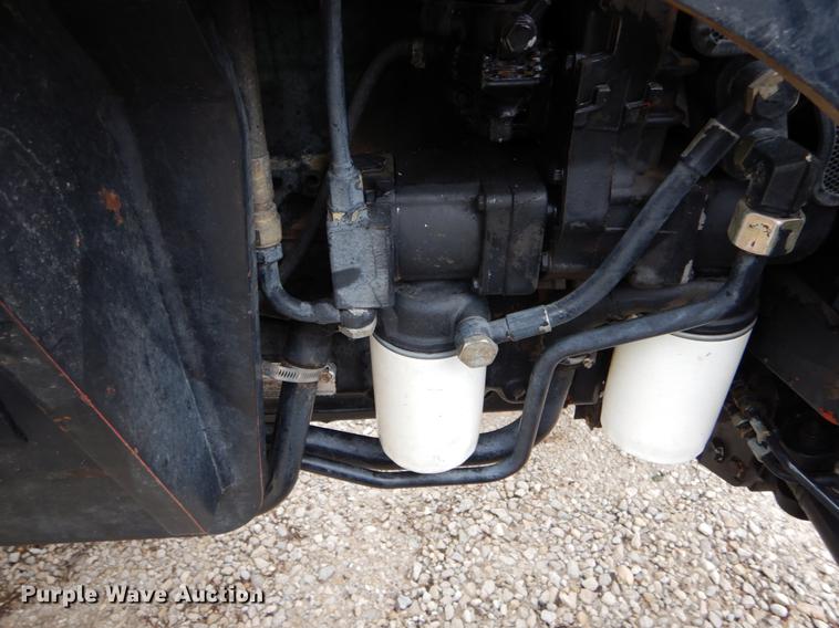 image for item DE8279 2003 Case IH JX90U MFWD tractor