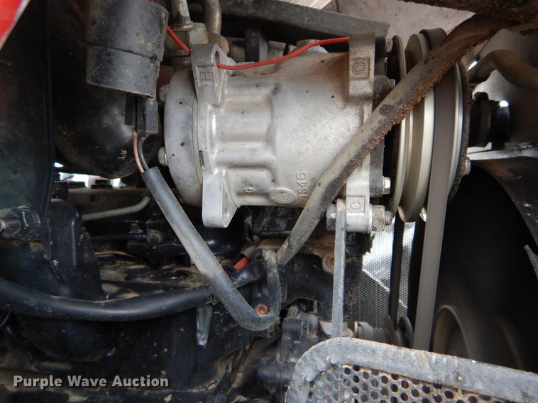 image for item DE8279 2003 Case IH JX90U MFWD tractor