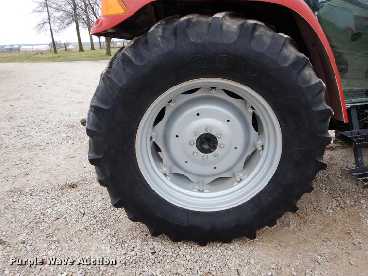 image for item DE8279 2003 Case IH JX90U MFWD tractor