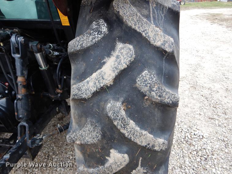 image for item DE8279 2003 Case IH JX90U MFWD tractor