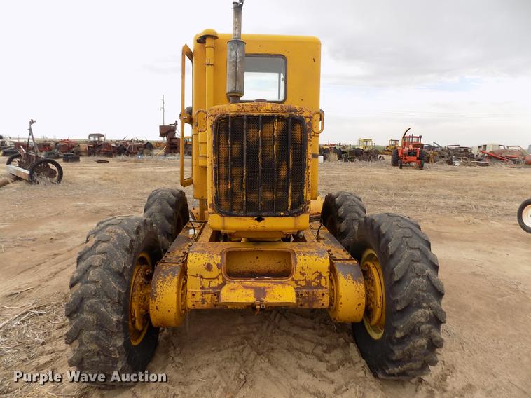 image for item DF2993 Caterpillar 12 rigid frame motor grader