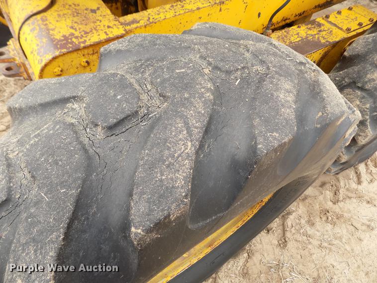 image for item DF2993 Caterpillar 12 rigid frame motor grader