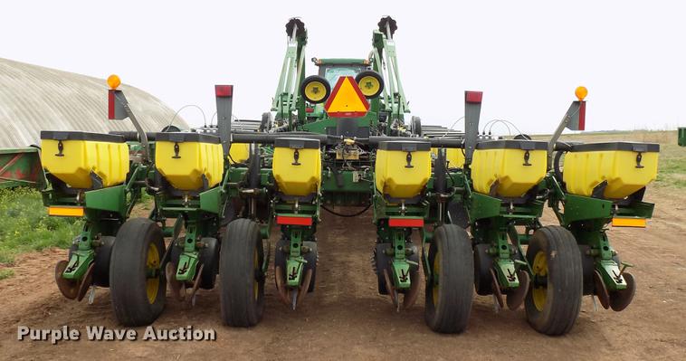 image for item DF4416 John Deere 1770 Max Emerge Plus planter