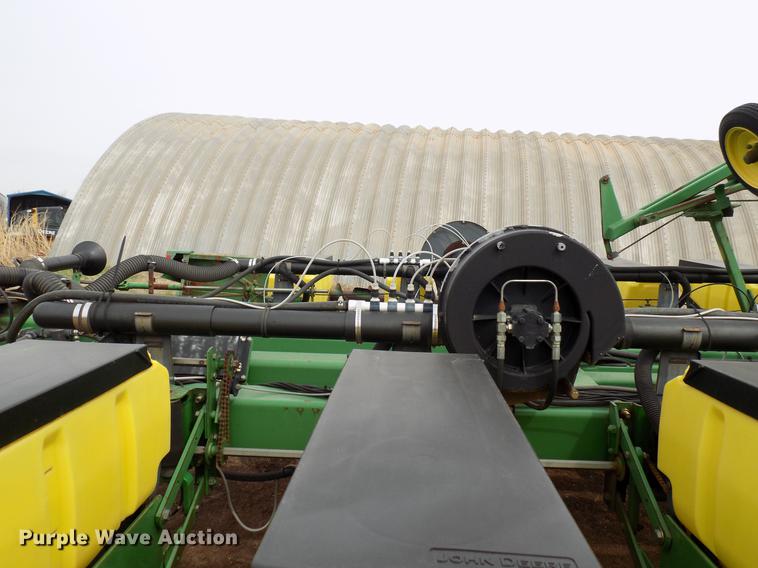image for item DF4416 John Deere 1770 Max Emerge Plus planter