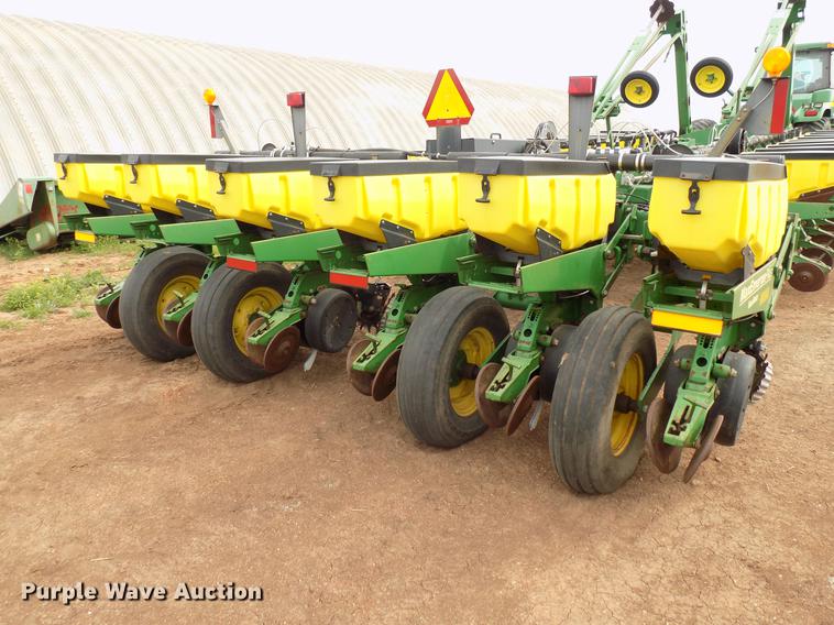 image for item DF4416 John Deere 1770 Max Emerge Plus planter