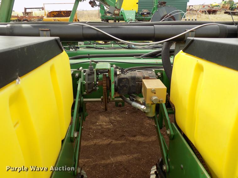 image for item DF4416 John Deere 1770 Max Emerge Plus planter
