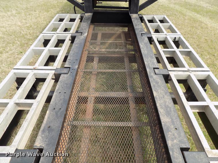 image for item DF4419 2003 Zierke combine trailer