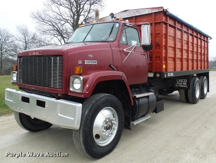 image for item DF7177 1988 GMC Brigadier grain truck