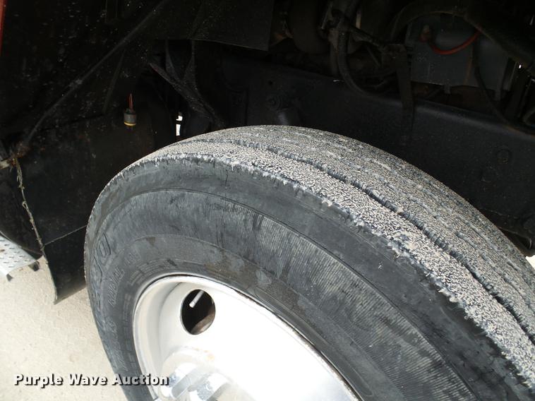 image for item DF7177 1988 GMC Brigadier grain truck