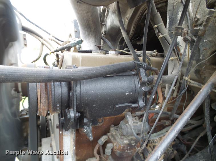 image for item DF7177 1988 GMC Brigadier grain truck