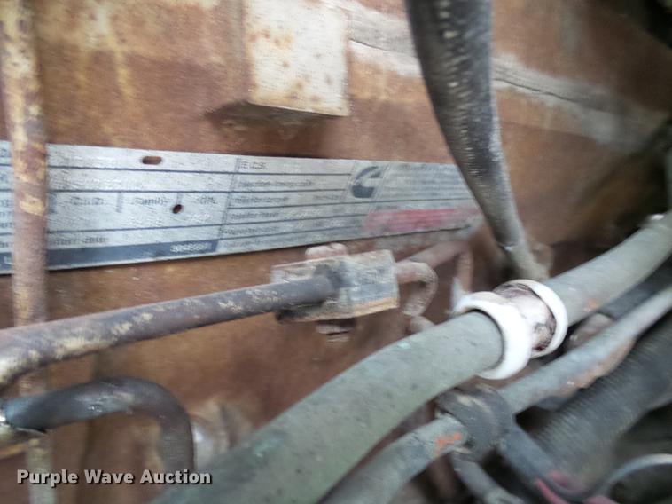 image for item DF7177 1988 GMC Brigadier grain truck