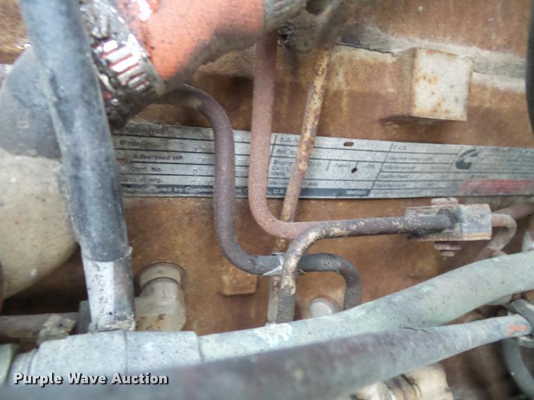 image for item DF7177 1988 GMC Brigadier grain truck