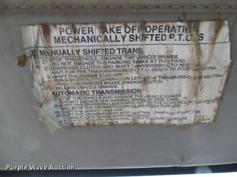 image for item DF7177 1988 GMC Brigadier grain truck