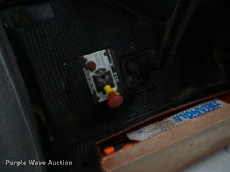 image for item DF7177 1988 GMC Brigadier grain truck