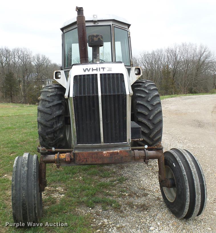 image for item DF7180 White 2-105 tractor