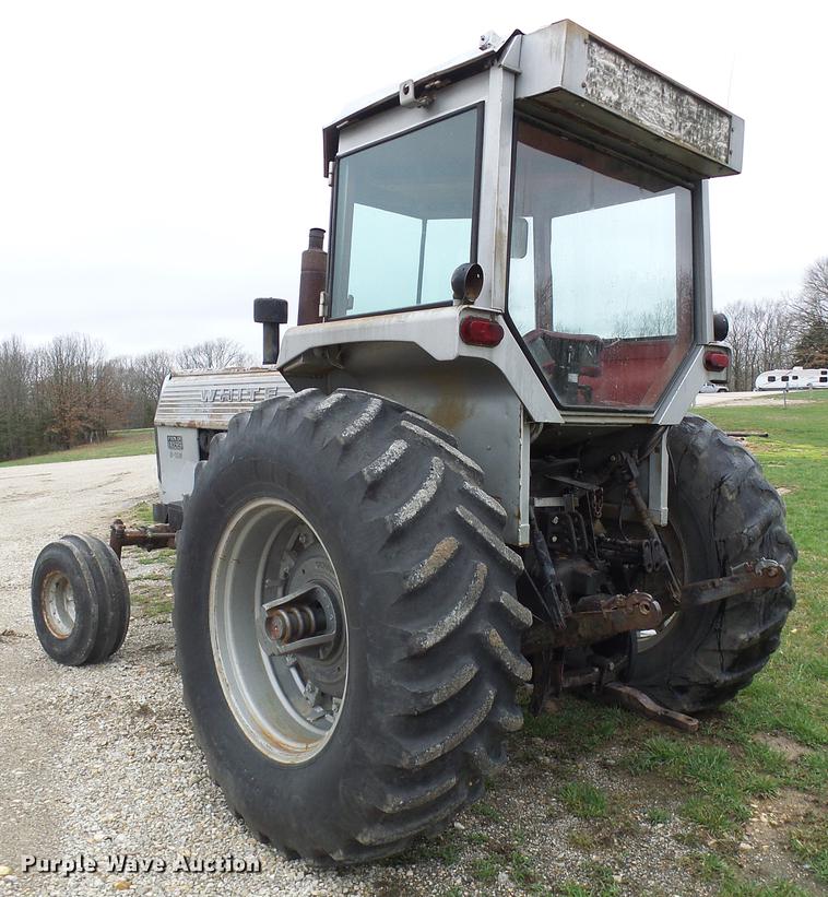 image for item DF7180 White 2-105 tractor