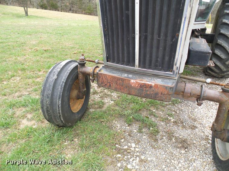 image for item DF7180 White 2-105 tractor