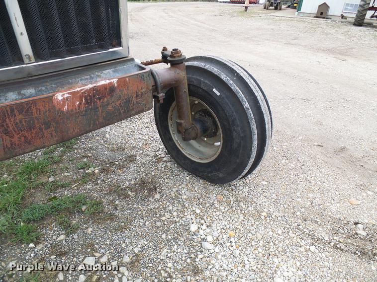 image for item DF7180 White 2-105 tractor