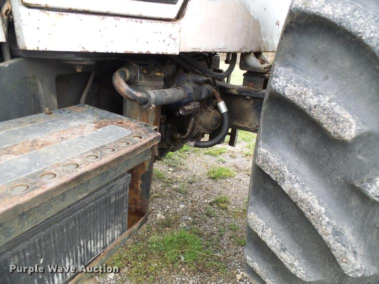 image for item DF7180 White 2-105 tractor