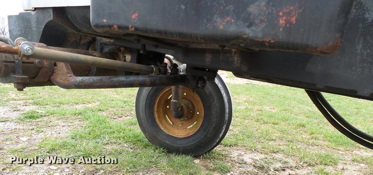 image for item DF7180 White 2-105 tractor