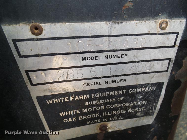 image for item DF7180 White 2-105 tractor