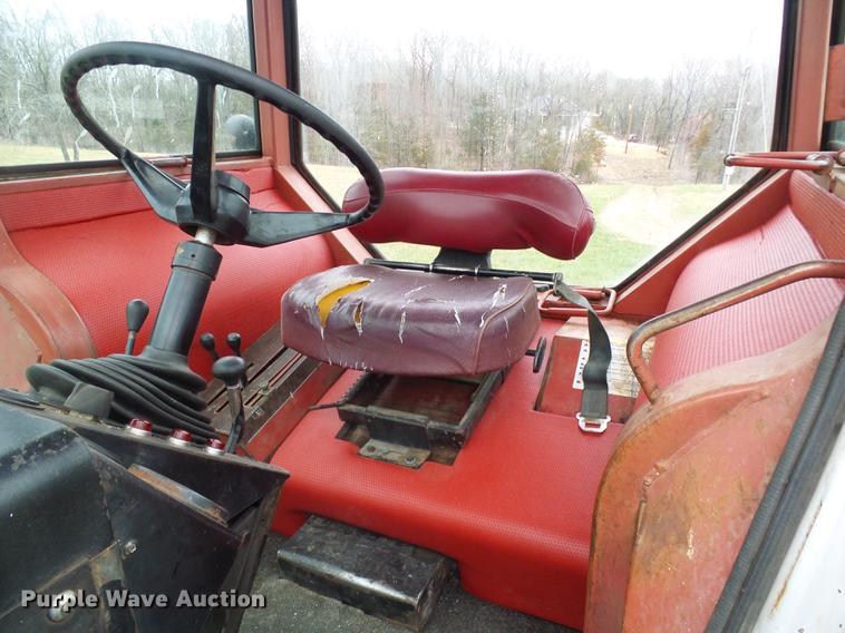 image for item DF7180 White 2-105 tractor