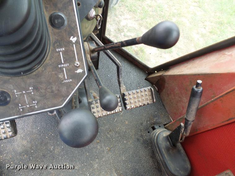 image for item DF7180 White 2-105 tractor