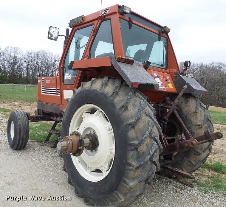 image for item DF7181 Hesston 1880 tractor