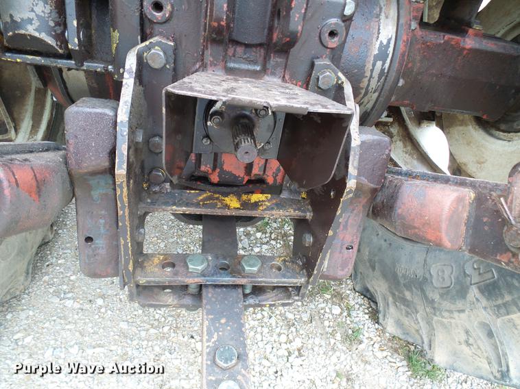 image for item DF7181 Hesston 1880 tractor