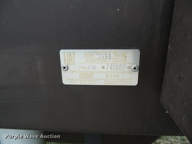 image for item DF7181 Hesston 1880 tractor