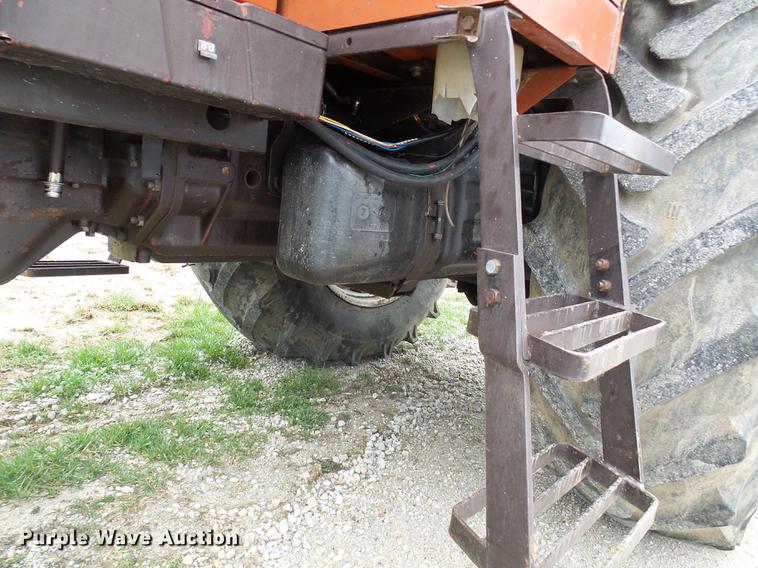 image for item DF7181 Hesston 1880 tractor