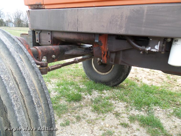 image for item DF7181 Hesston 1880 tractor