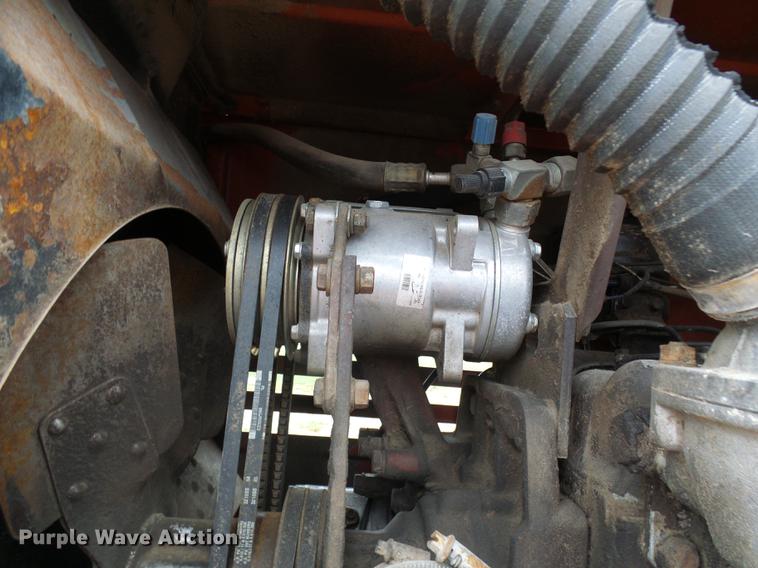 image for item DF7181 Hesston 1880 tractor