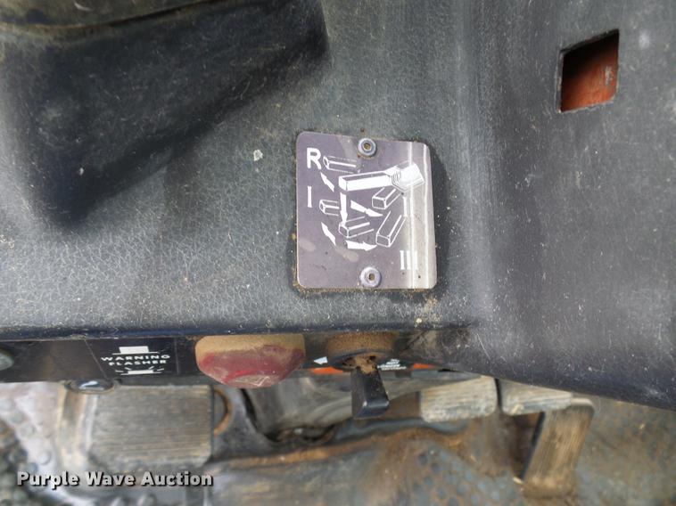 image for item DF7181 Hesston 1880 tractor