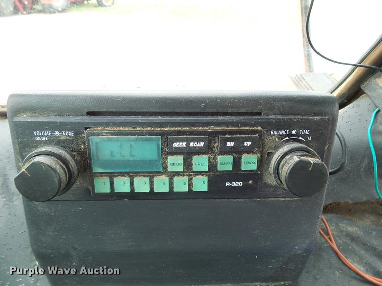 image for item DF7181 Hesston 1880 tractor