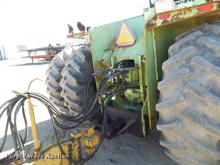 image for item DF7186 1980 Steiger Panther III PTA325 4WD tractor