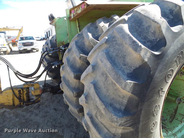 image for item DF7186 1980 Steiger Panther III PTA325 4WD tractor