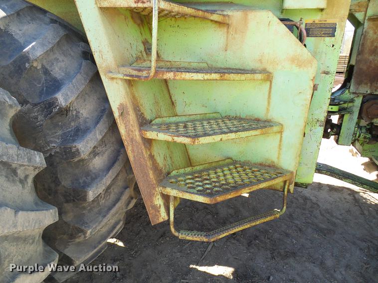 image for item DF7186 1980 Steiger Panther III PTA325 4WD tractor