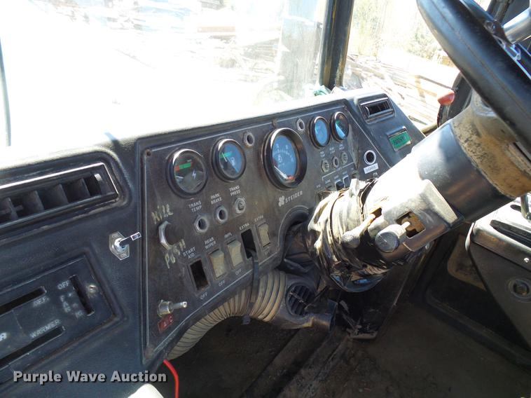 image for item DF7186 1980 Steiger Panther III PTA325 4WD tractor