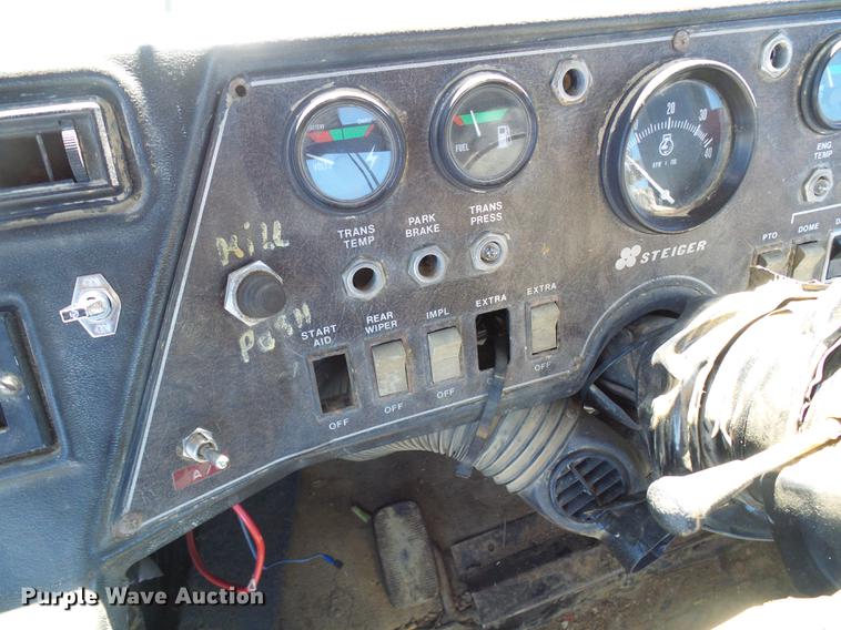 image for item DF7186 1980 Steiger Panther III PTA325 4WD tractor