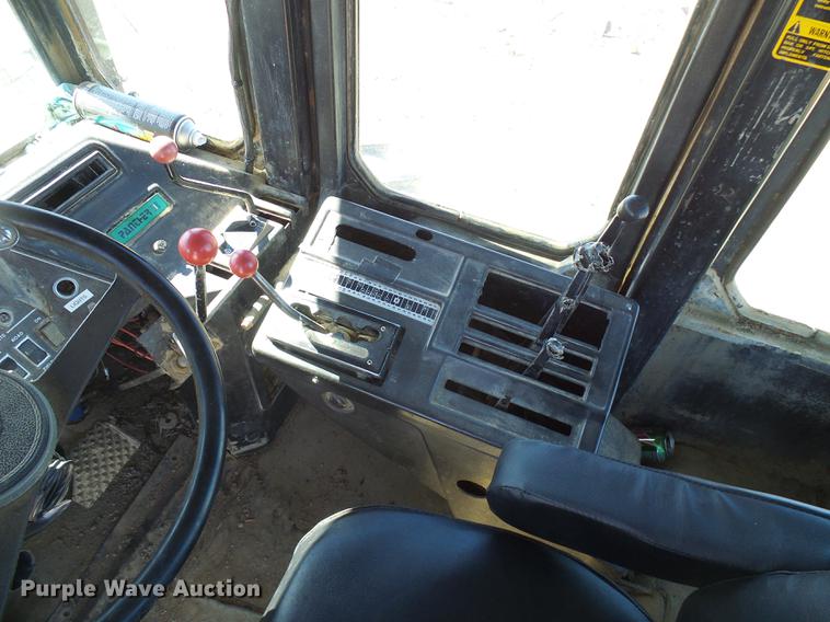 image for item DF7186 1980 Steiger Panther III PTA325 4WD tractor