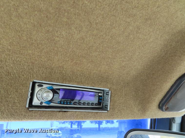 image for item DF7780 1994 Caterpillar Challenger 65C tractor