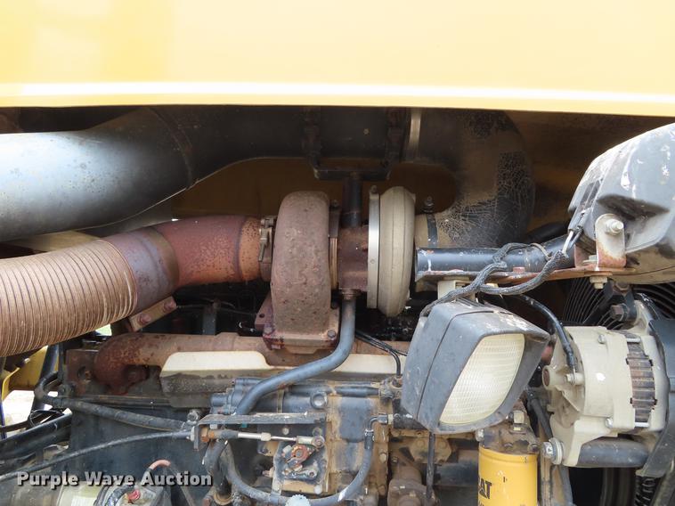 image for item DF7780 1994 Caterpillar Challenger 65C tractor