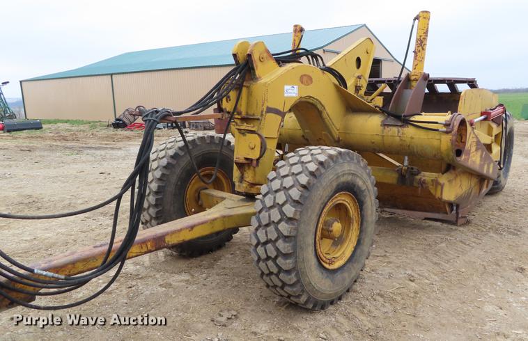 image for item DF7781 Caterpillar 70 scraper