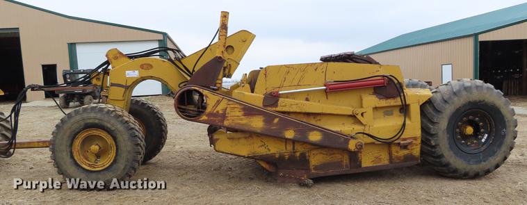 image for item DF7781 Caterpillar 70 scraper