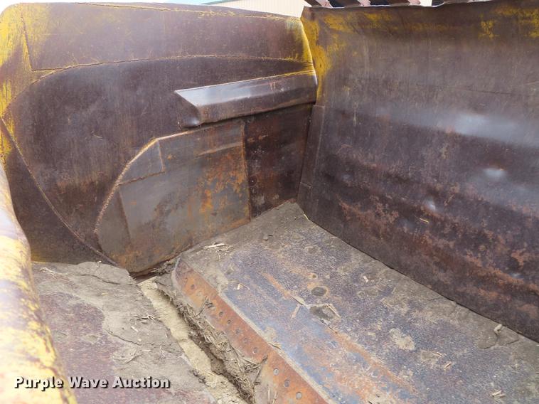 image for item DF7781 Caterpillar 70 scraper