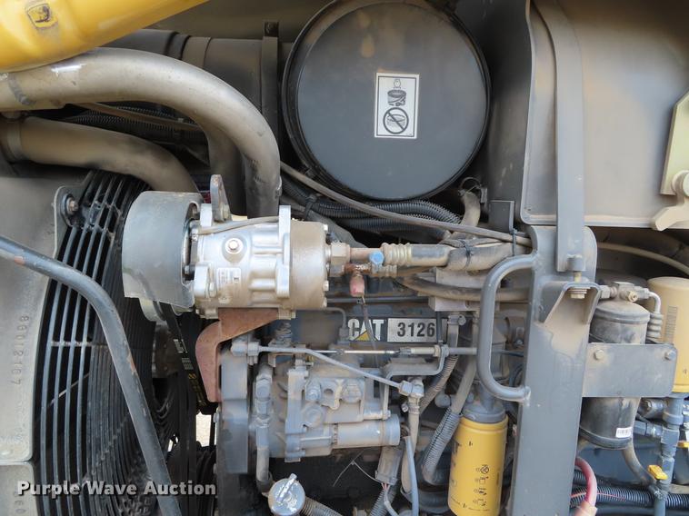 image for item DF7783 1996 Caterpillar Challenger 55 tractor