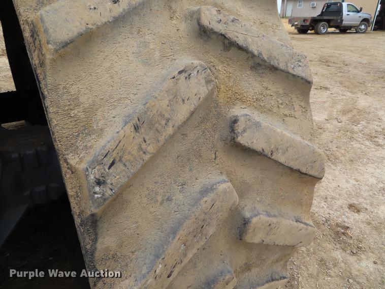 image for item DF7783 1996 Caterpillar Challenger 55 tractor